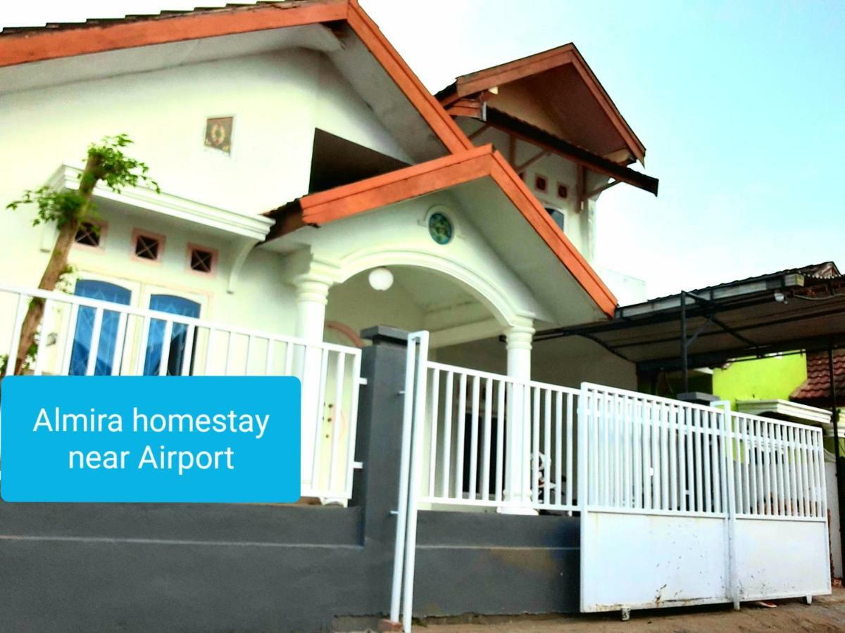 Almira Homestay Near Airport Jambi Εξωτερικό φωτογραφία